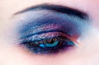 Photo : Sacha Rovinski
Make-up : Griphée
Model : Candice @ Karin
Retouche : Yan Senez
Stylisme : Eva Koegenboeg