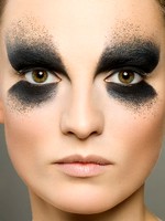 Photographe Malcom Andersen
Modèle Alouette
Make-Up Griphée