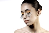 Concept original, fabrication des faux-cils et make-up: Griphée
Model: Lais@Mademoiselle 
Photographe & Retouche: David Ekue