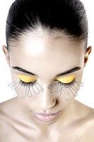 Concept original, fabrication des faux-cils et make-up: Griphée
Model: Lais@Mademoiselle 
Photographe & Retouche: David Ekue
